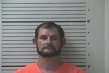 Mugshot of CHRISTOPHER LEE LADNER