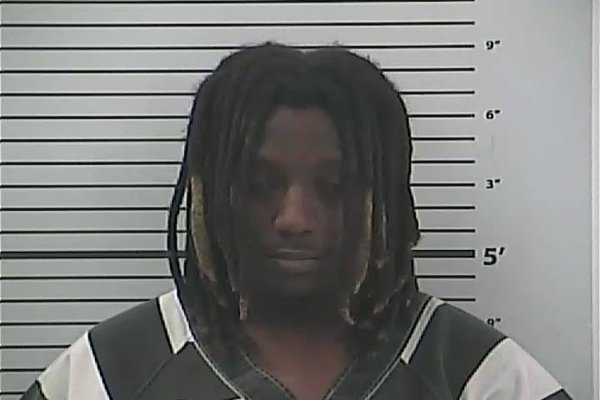 Mugshot of ALLOIYSHOUS DAJUAN BENNETT