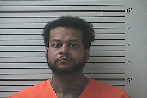 Mugshot of VICTOR ROLANDO WALKER