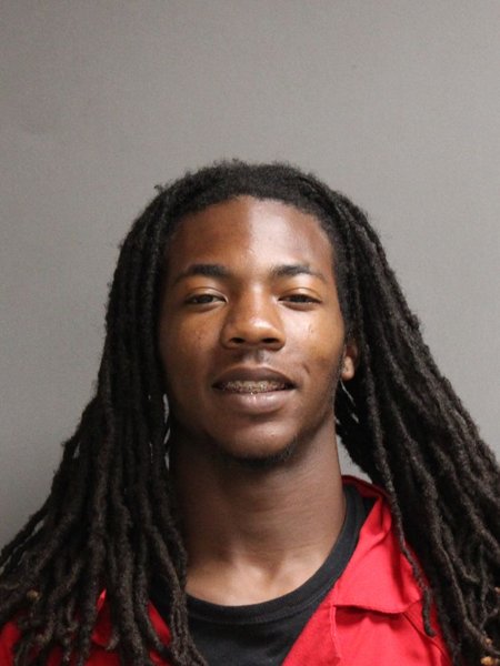 Mugshot of DELCARRI DENNIS