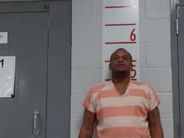 Mugshot of CLIFTON DONALD