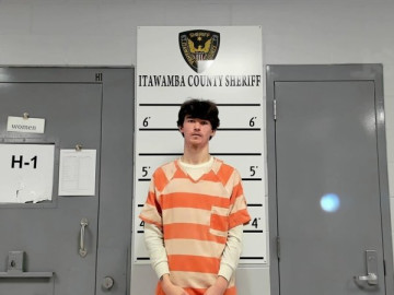 Mugshot of PERRY HOOD