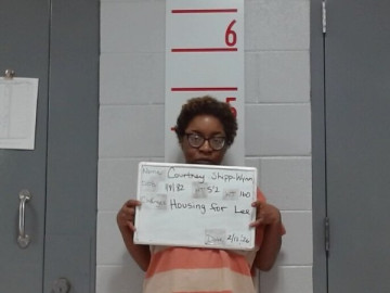 Mugshot of COURTNEY SHIPP-WYNN