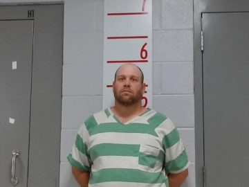 Mugshot of CODY HENDRIX