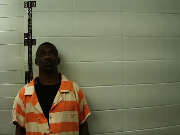Mugshot of WALTER LAMONT MONCRIEF