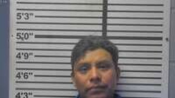Mugshot of BYRON GONZALEZ