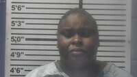 Mugshot of KIZZY MCLAURIN