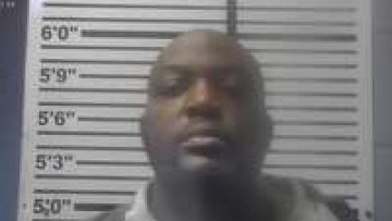Mugshot of CLIFTON BELL