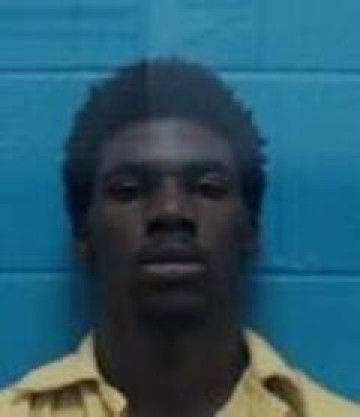 Mugshot of MALIK D HUDDLESTON