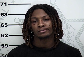 Mugshot of CHRISTION DEWAN LEWIS