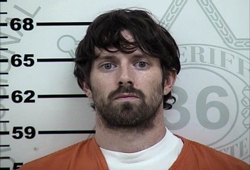 Mugshot of JUSTIN PAUL HOLCOMB
