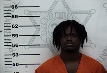 Mugshot of DAKIREN KEWONE MCCUISTON