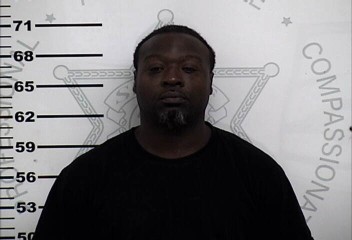 Mugshot of FLOYD DEWAYNE MILTON