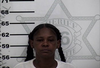 Mugshot of LAKESHA LASHUN SMITH