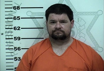 Mugshot of KELLY LEWELLEE HOLLIDAY