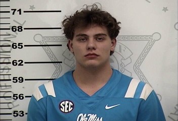 Mugshot of TRENT MICHAEL PIERSON