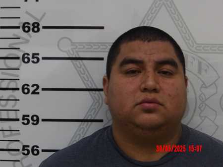 Mugshot of URIEL CRUZ-GAYOSSO