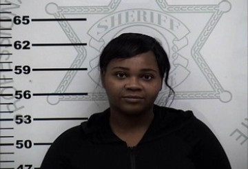 Mugshot of DOMINIKKA NICOLE THOMAS