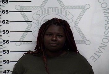 Mugshot of TIFFANI SHAUNTAE HUTCHINS