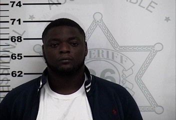Mugshot of LAMARCUS SHARROD THOMAS
