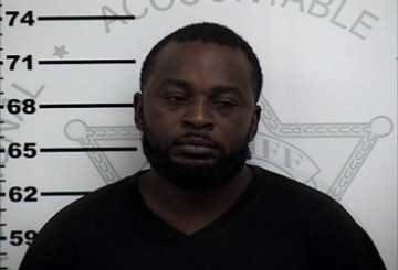 Mugshot of DAVID DEWAYNE PARKER