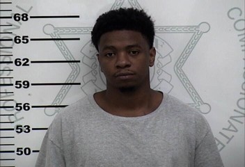 Mugshot of DEUNTE ARKELL HOSKINS