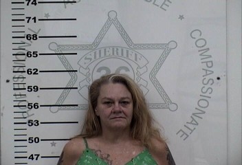 Mugshot of TRACI LEIGH MAGLOTHIN