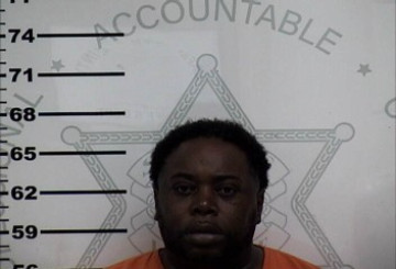 Mugshot of ANDREYEUS DEWADE YOUNG