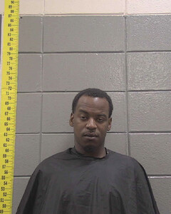 Mugshot of CEDRIC ROGERS