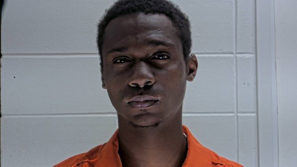 Mugshot of LEWIS DYSHUN DEWAYNE WASHINGTON
