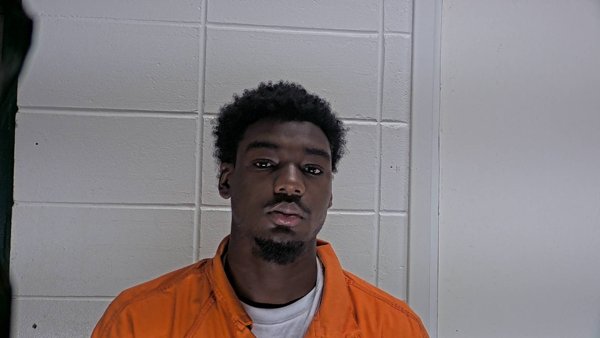 Mugshot of JAYLIN ISAIAH SHELTON