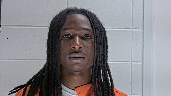 Mugshot of DARION CARDER