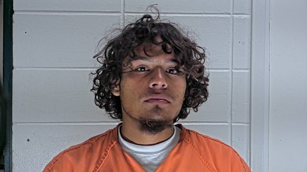 Mugshot of JONATHAN MARTIN LOREDO
