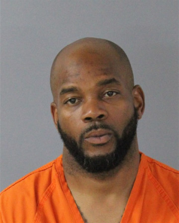 Mugshot of COURTLAND SINCLAIR IGBADI