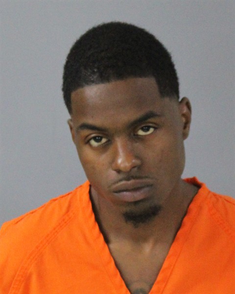 Mugshot of SHAROD DESHAWN LEWIS