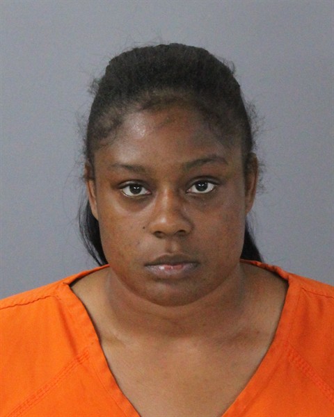Mugshot of TYJUANCIA SHUNTYLA PAREDES