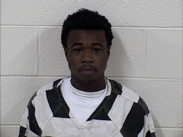 Mugshot of SHUNDARRIUS CARVONTE LADD