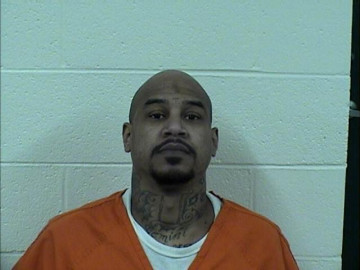 Mugshot of MARIO ANTONIO OLIVER