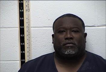 Mugshot of ELLIOT NARTURS CROSBY