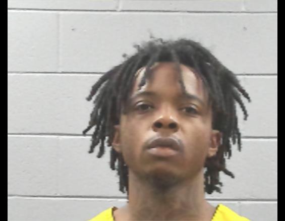 Mugshot of JADARIUS MOORE