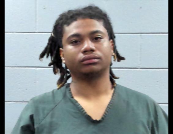 Mugshot of JAYLON CRESPO