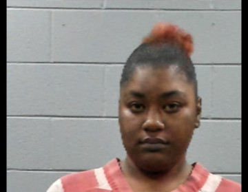 Mugshot of LYNDASHIA SAWYER