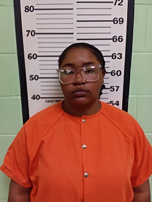 Mugshot of AMYA REYNOLDS