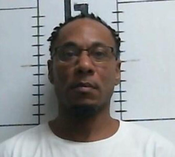 Mugshot of VENTURIOUS ALLEN HOLCOMB