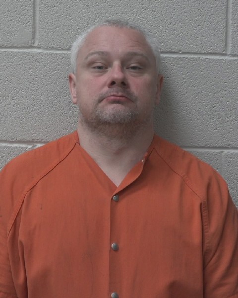 Mugshot of NATHAN LEE LOWE