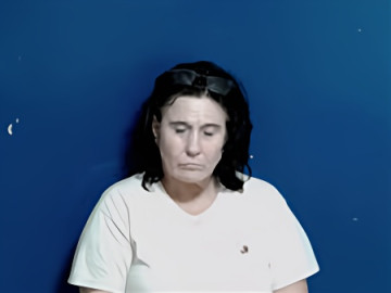 Mugshot of CRYSTAL MICHELLE LANG