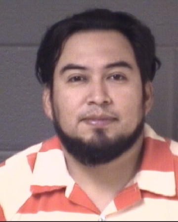 Mugshot of JOSUE FIGUEROA ARROYO