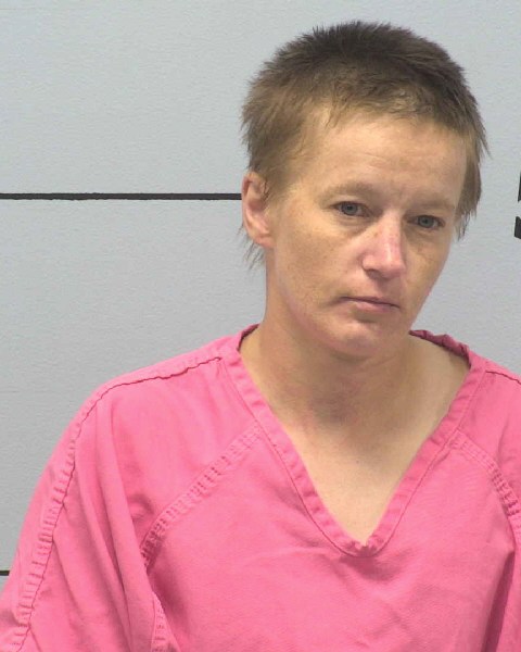Mugshot of JENNIFER FAYE PUTNAM