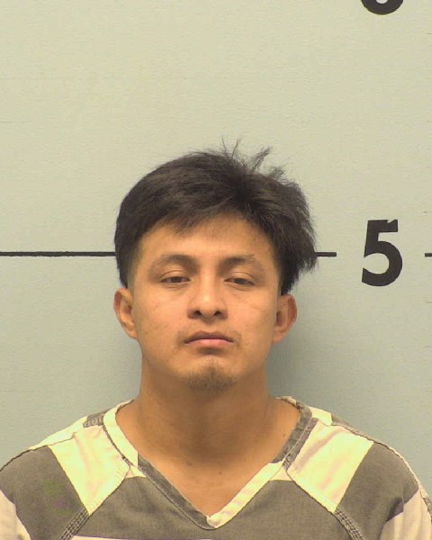 Mugshot of ELVIS LEONARDO CRUZ-RAYMUNDO