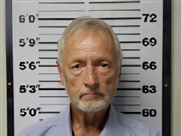 Mugshot of CHRIS TIMOTHY HOLLAND